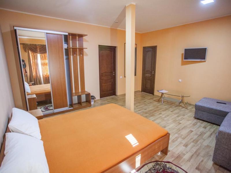 На Великой гостевой дом