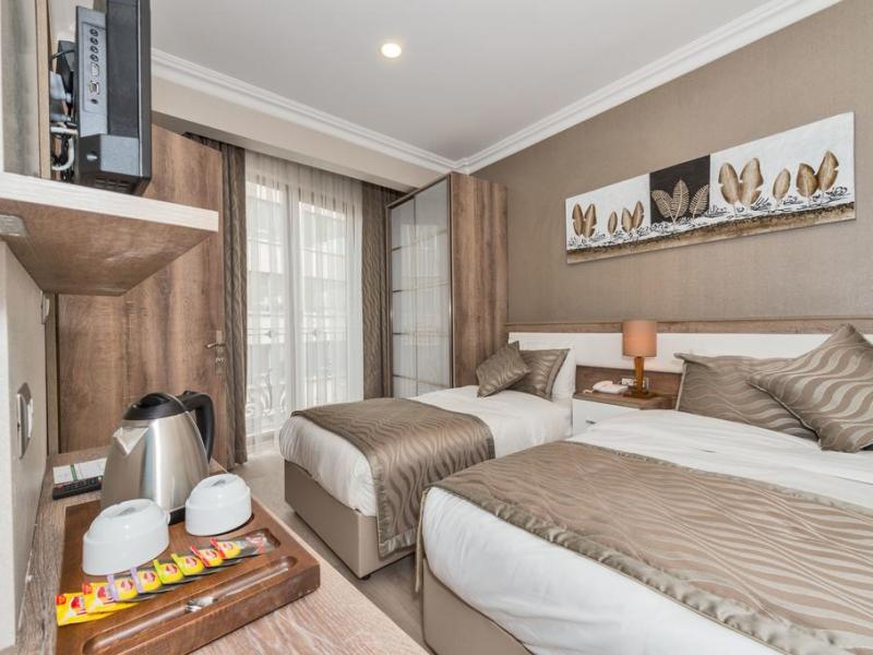 Alphonse Hotel