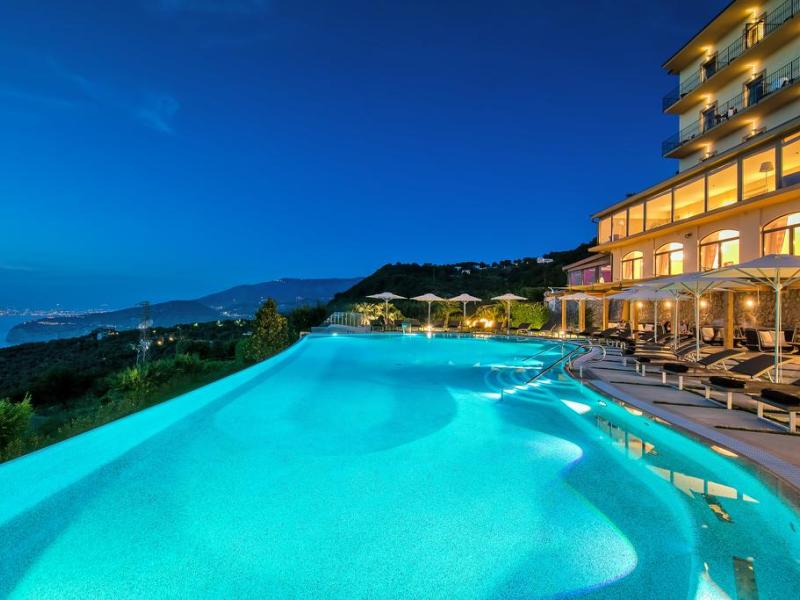 Grand Hotel Due Golfi