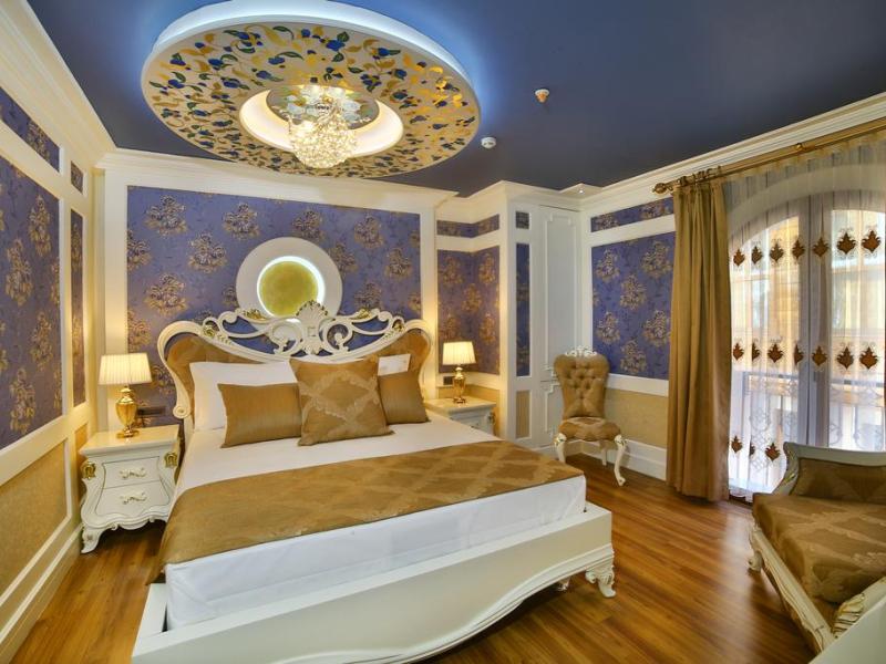Seven Hills Palace Hotel