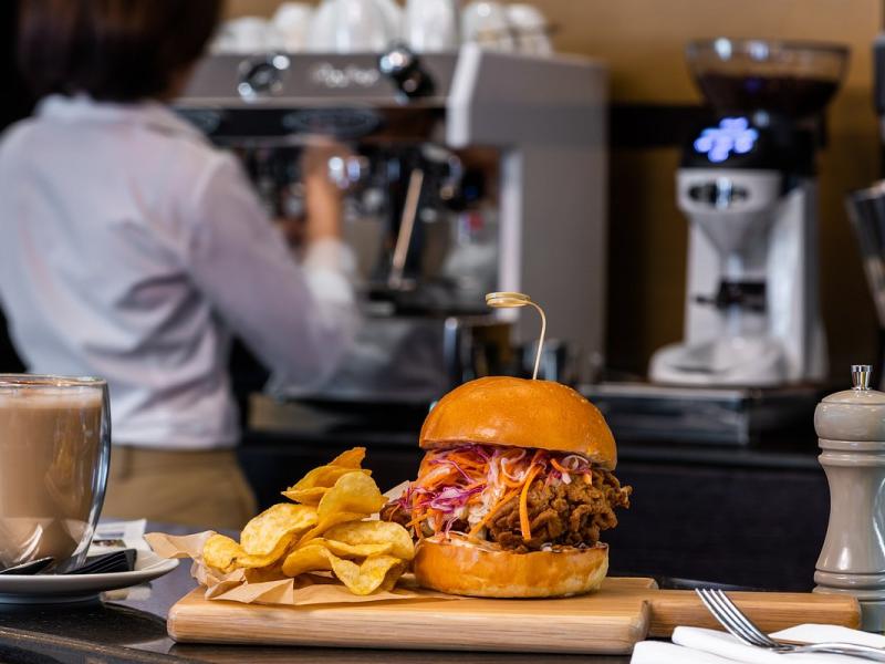 Radisson Blu Hotel, Dubai Canal View