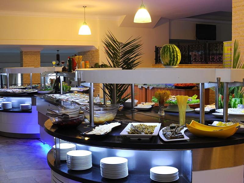 Dogan Paradise Beach (Ozdere)