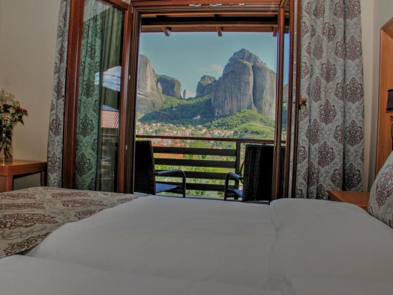 Grand Meteora Hotel