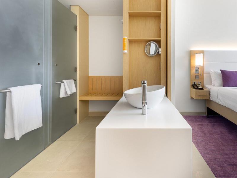 Premier Inn Dubai Ibn Battuta Mall