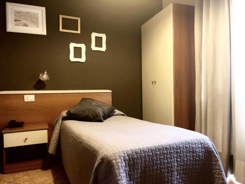 Hotel Ares Milano