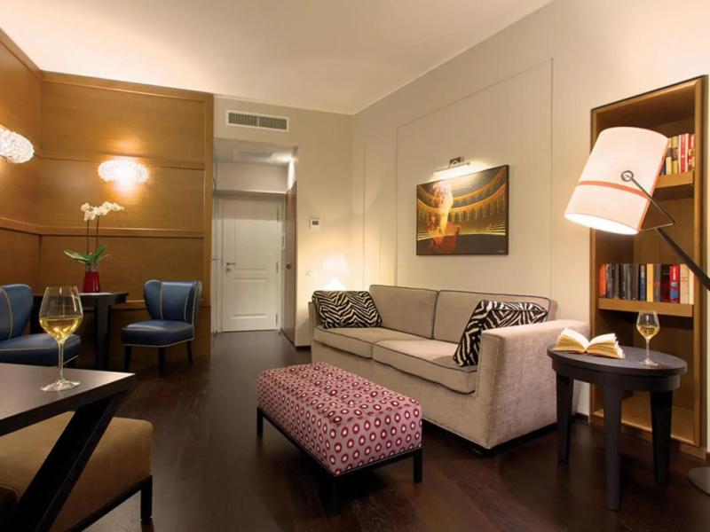 Stendhal Luxury Suites