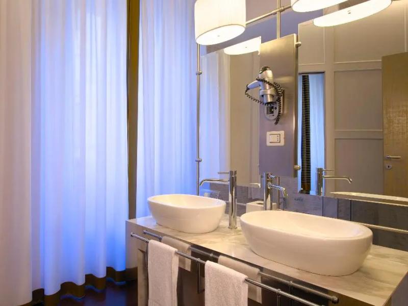 Stendhal Luxury Suites