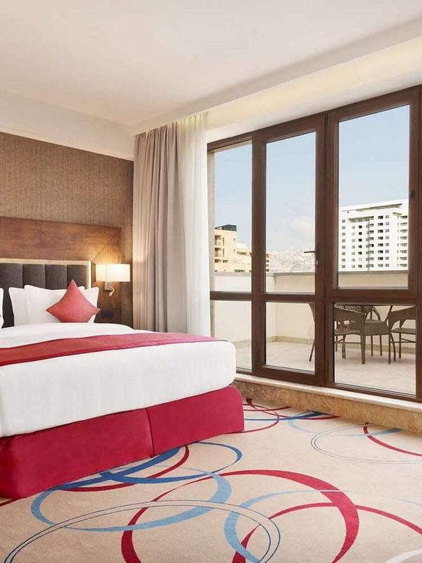 Ramada Hotel & Suites