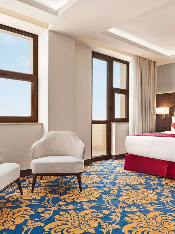 Ramada Hotel & Suites