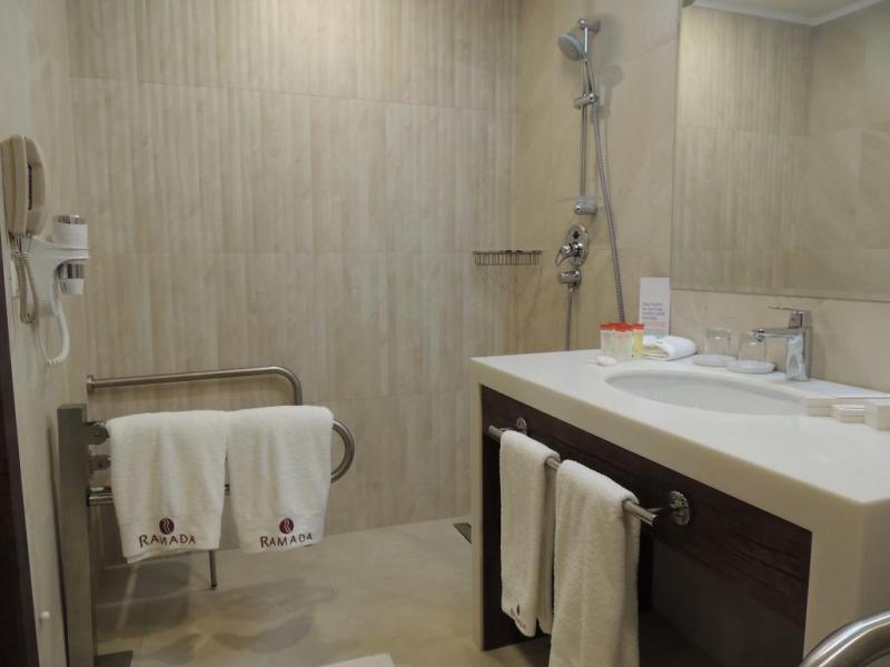 Ramada Hotel & Suites