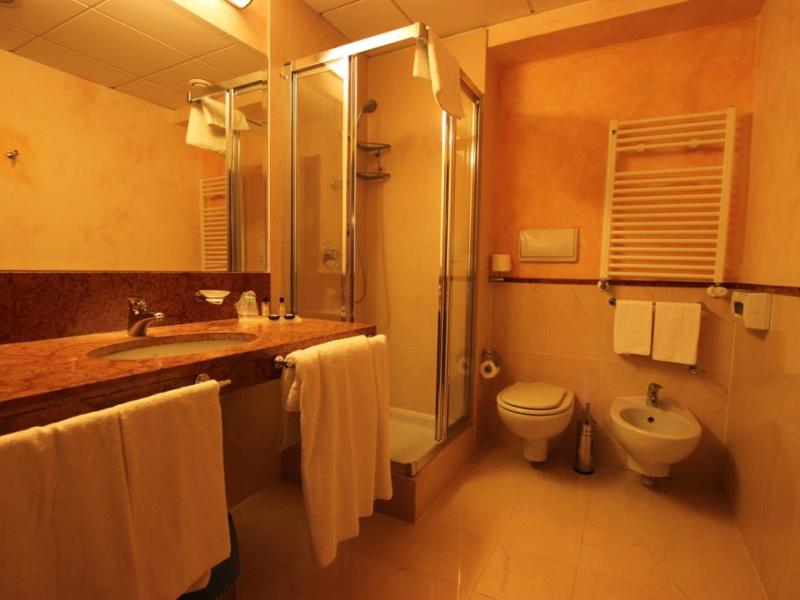Golf Hotel