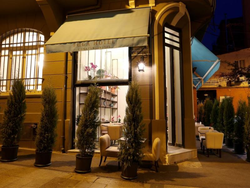Fuga Hotel Constantinidis