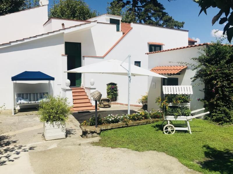 Relais Correale Rooms & Garden