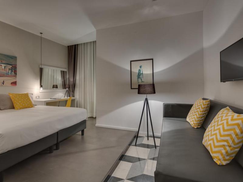 Navona Theatre Hotel