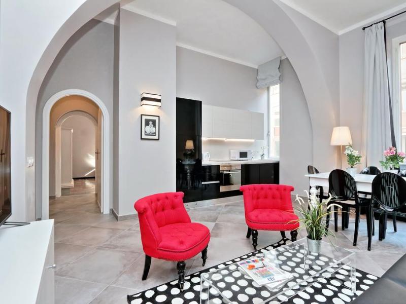 Monti Apartments - My Extra Home