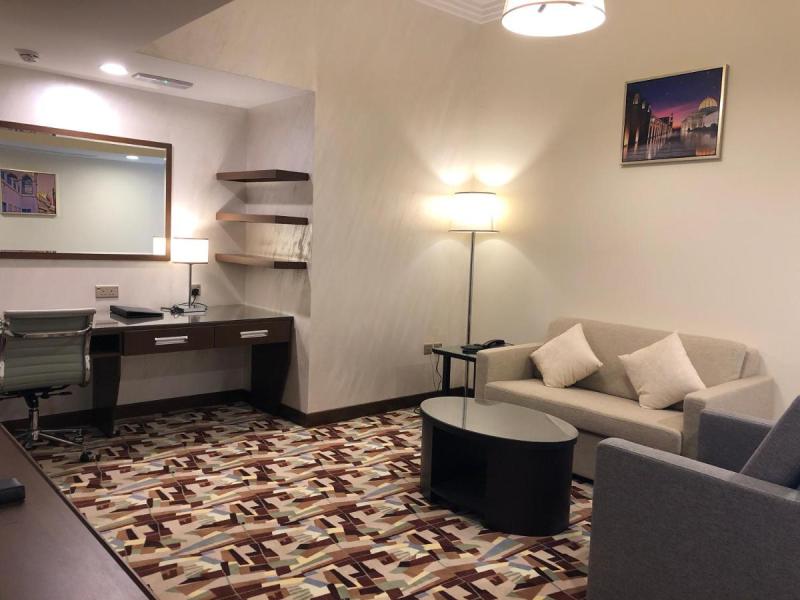 Al Murooj Grand Hotel