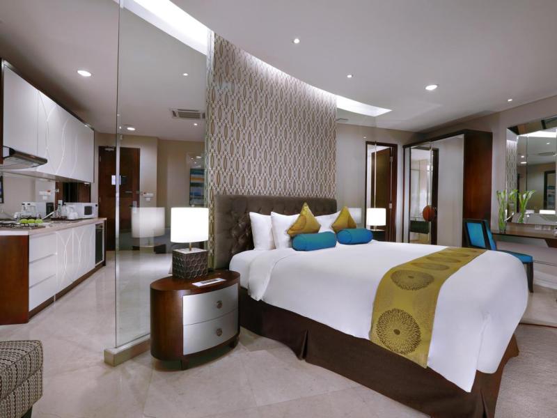 The Grove Suites