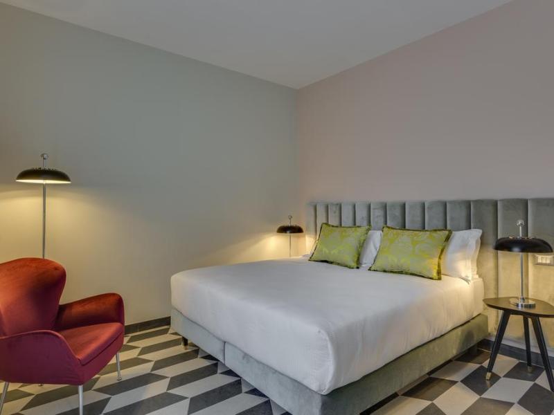 Otivm Hotel