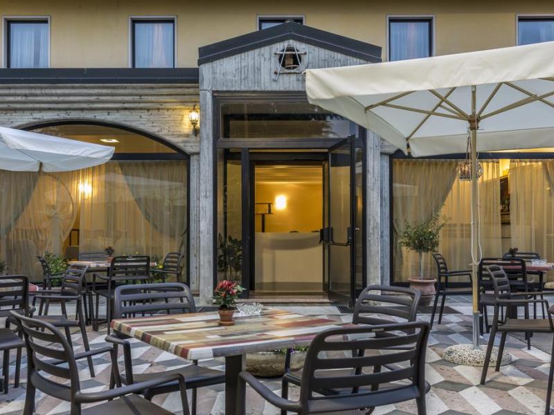 Hotel Postumia