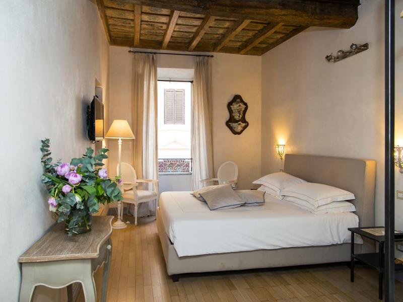 Rome Frattina 27