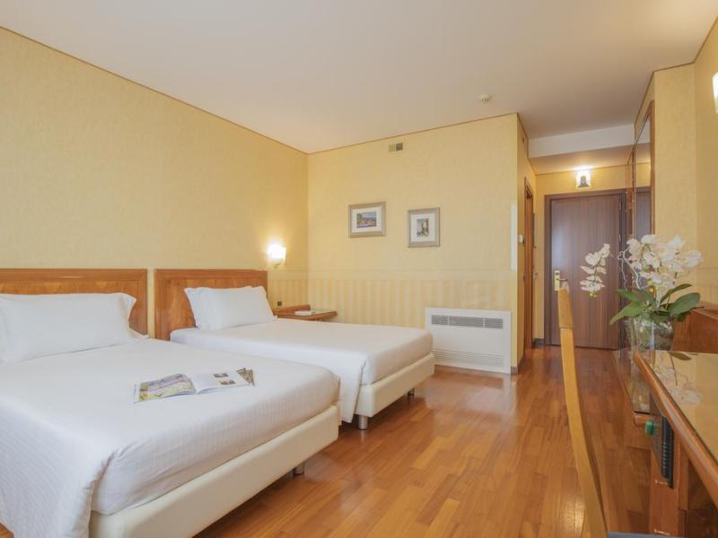 Montresor Hotel Tower