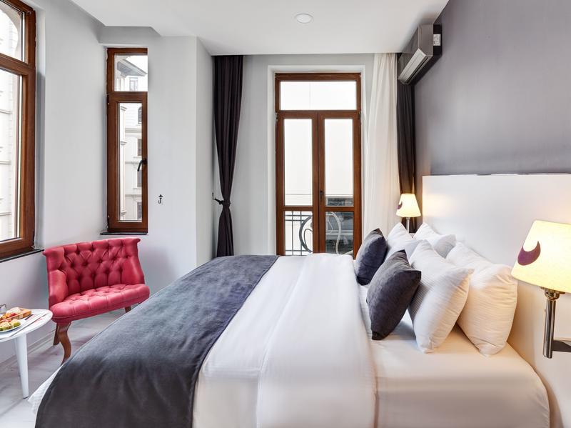 Lime Garden Hotel