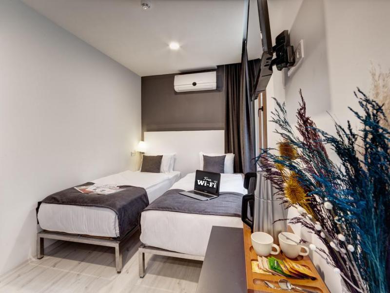 Lime Garden Hotel