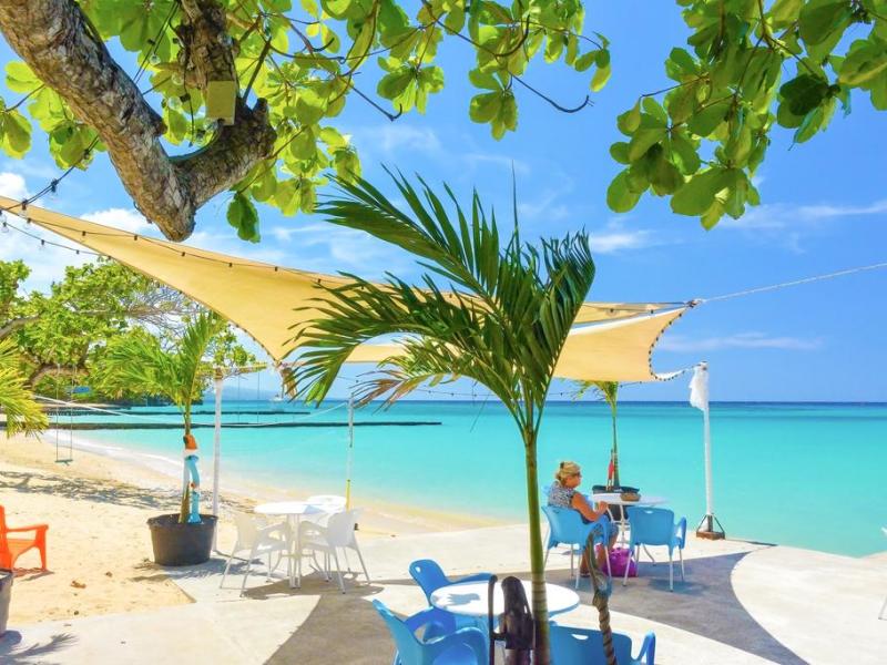 Kaz Kreol Beach Lodge & Wellness Retreat