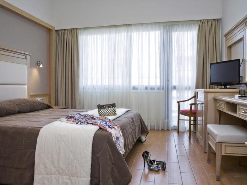 Parnon Hotel