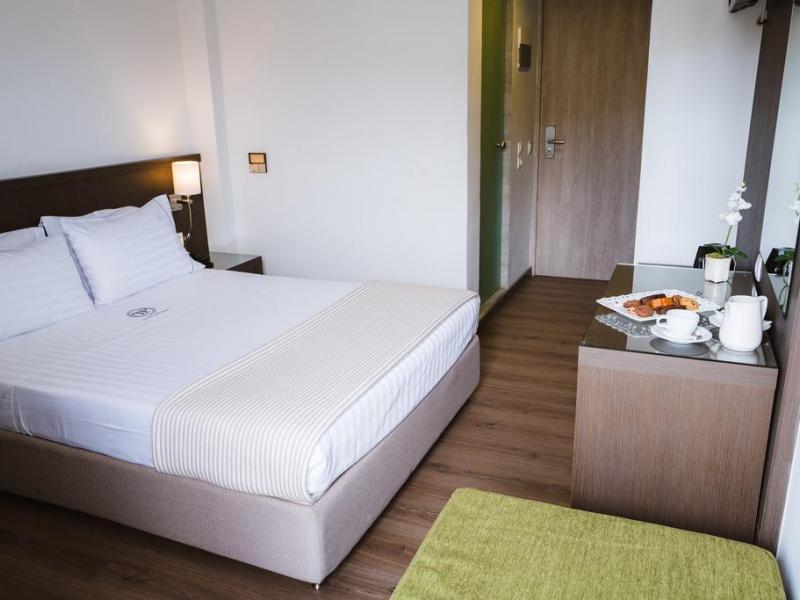 Piraeus Port Hotel