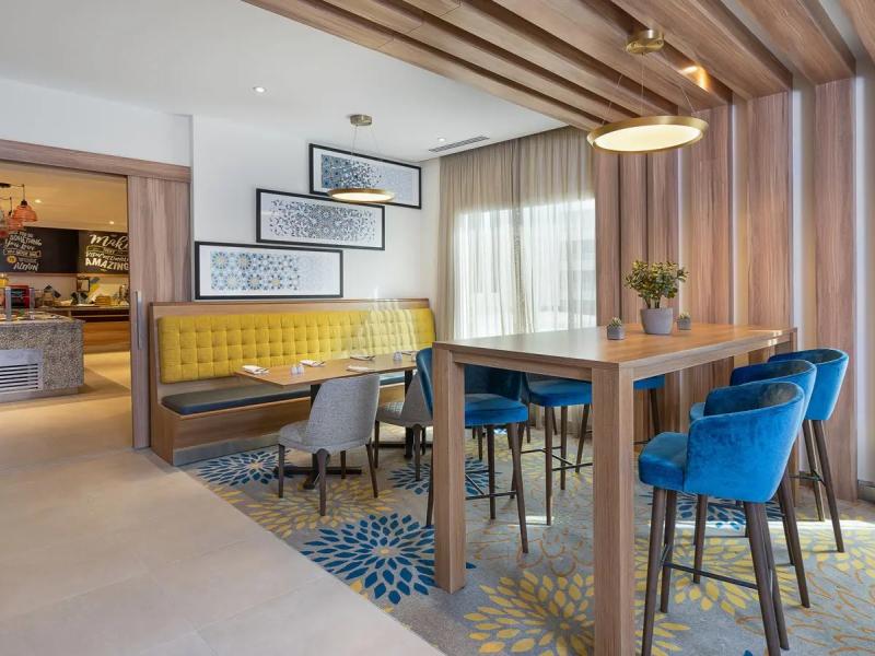 Hampton By Hilton Dubai Al Barsha