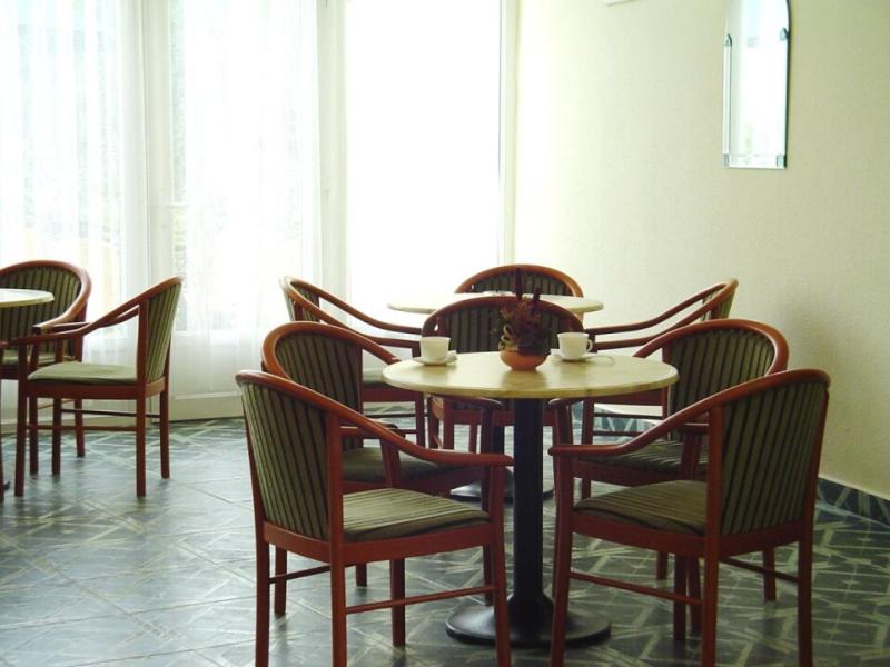Doris Hotel