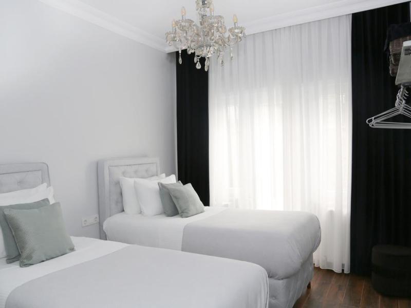 Huma Suites