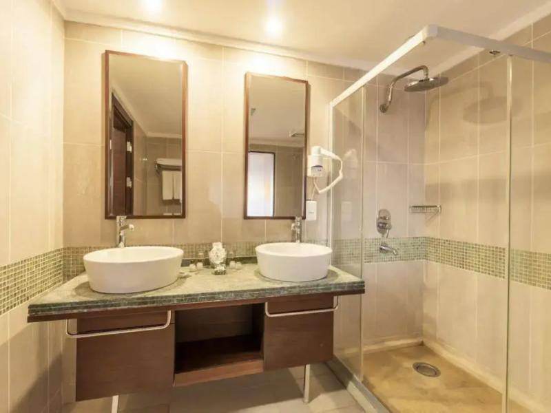 Maira Deluxe Resort Hotel