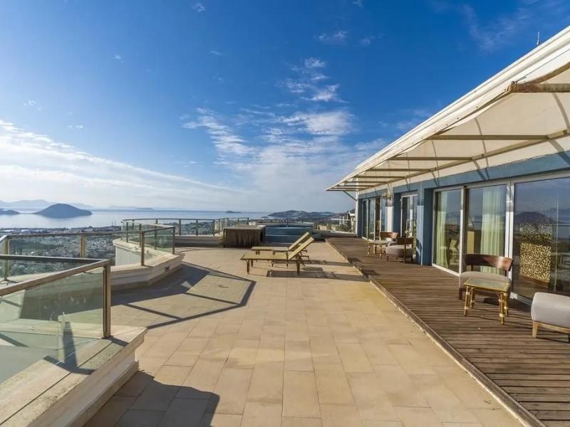 Maira Deluxe Resort Hotel