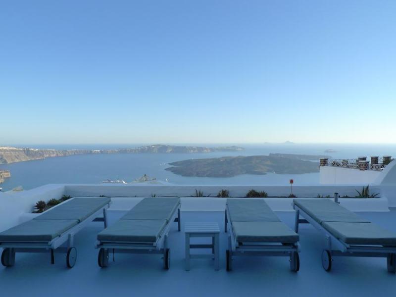 Altana Cliffside Villas