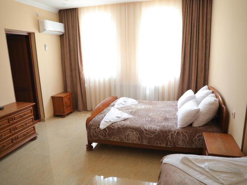Hotel Luxor