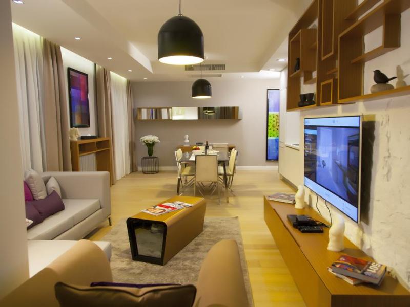 The Leos Residence