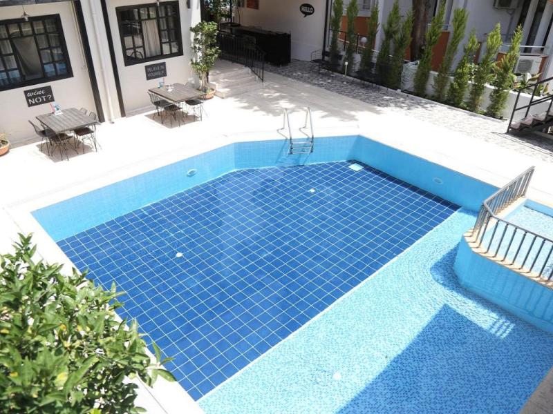 Derin Luxury Hotel