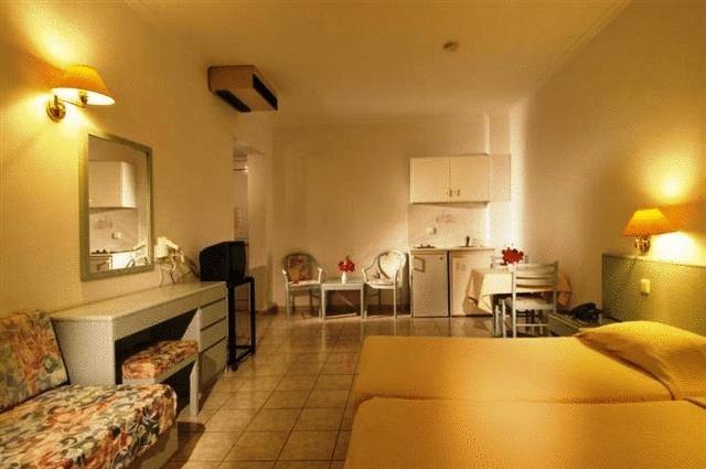 Alexandra Beach Hotel