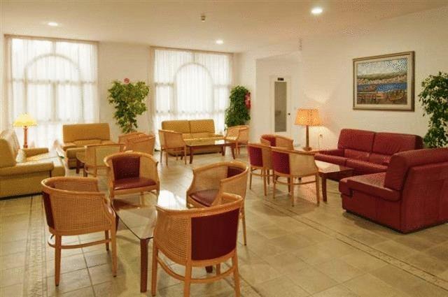 Alexandra Beach Hotel