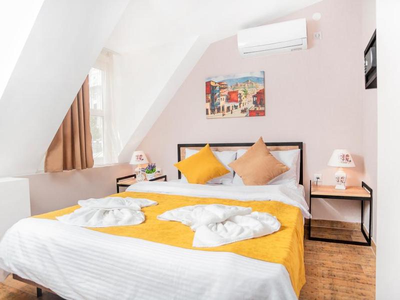 Diuma Hotel