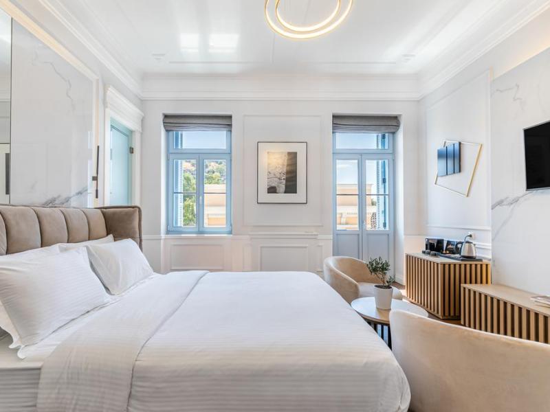 A77 Suites by Andronis