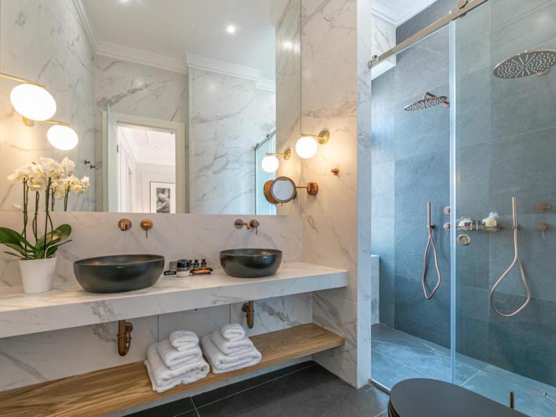 A77 Suites by Andronis