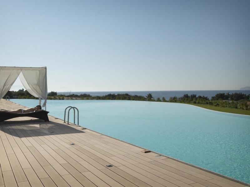 Atlantica Belvedere Resort & Spa