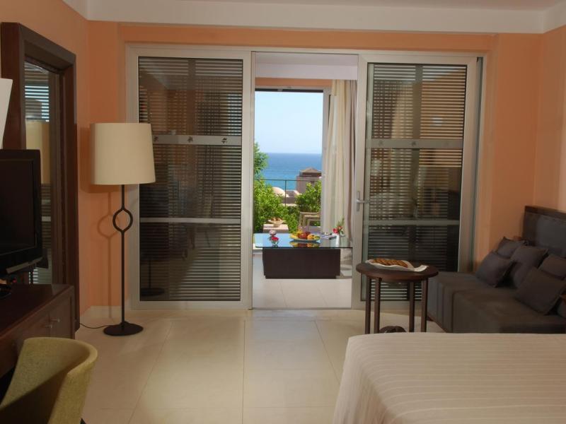 Atlantica Belvedere Resort & Spa