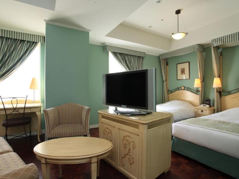 Monterey La Soeur Ginza