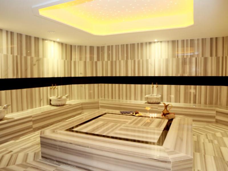 Ramada Hotel & Suites by Wyndham Istanbul Sisli