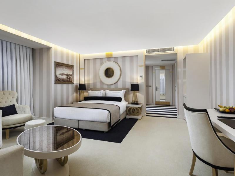 Ramada Hotel & Suites by Wyndham Istanbul Sisli