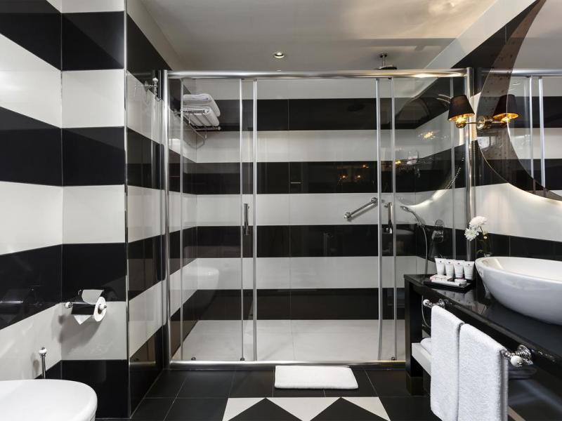 Ramada Hotel & Suites by Wyndham Istanbul Sisli